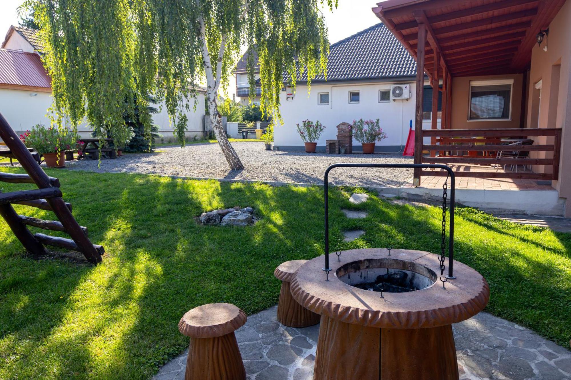 Kincso Vendeghaz Lägenhet Sárospatak Exteriör bild